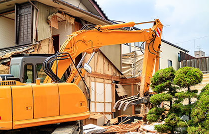 解体や測量など